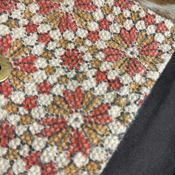 MYRA WOMEN'S floral COWHIDE BACKPACK - Picture 5 of 9